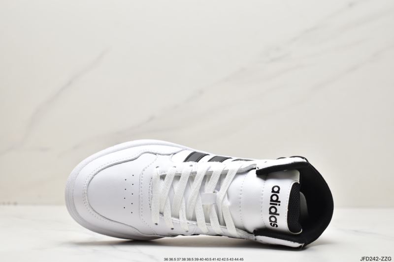 Adidas Sneakers